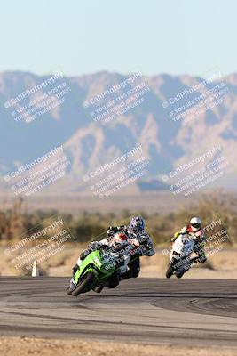 media/Dec-07-2025-CVMA (Sun) [[3e7d2de5dc]]/Race 17-Amateur Formula Middleweight/